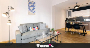TONI'S Cute 2BD Apartment in Koukaki!
